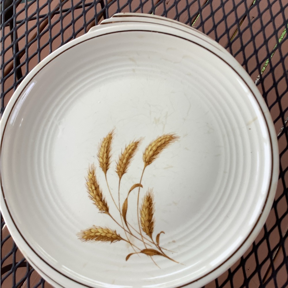 VTG Edwin M Knowles Wheat Yorktown Platter